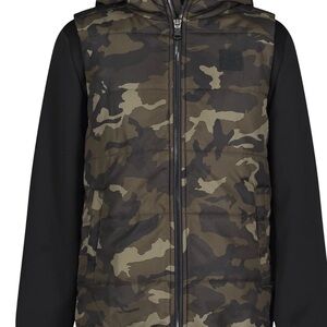 NWOT- Under Armour Kids Camouflage Puffer Jacket